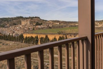 3-star Fuente del Miro Hotel <br /> in Valderrobres, one of the most beautiful villages in Spain <br/> WSBK Aragón - Motorland Circuit in Alcañiz